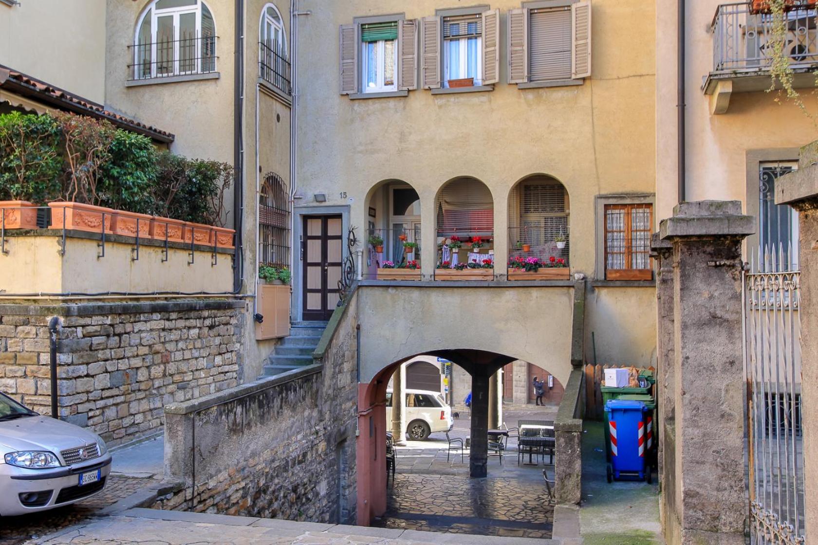 Near Funicolar Bergamo Alta Design House 1 Apartment Bagian luar foto